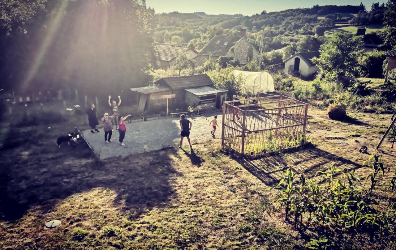 Caradjango , Caravane Chauffee Et Climatisee Lupersat Экстерьер фото
